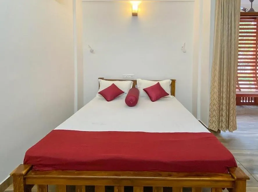 Coral Cove Beach Resort Варкала