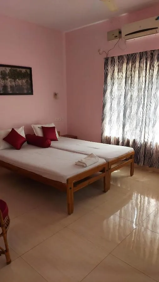 Coral Cove Beach Resort Варкала Отель